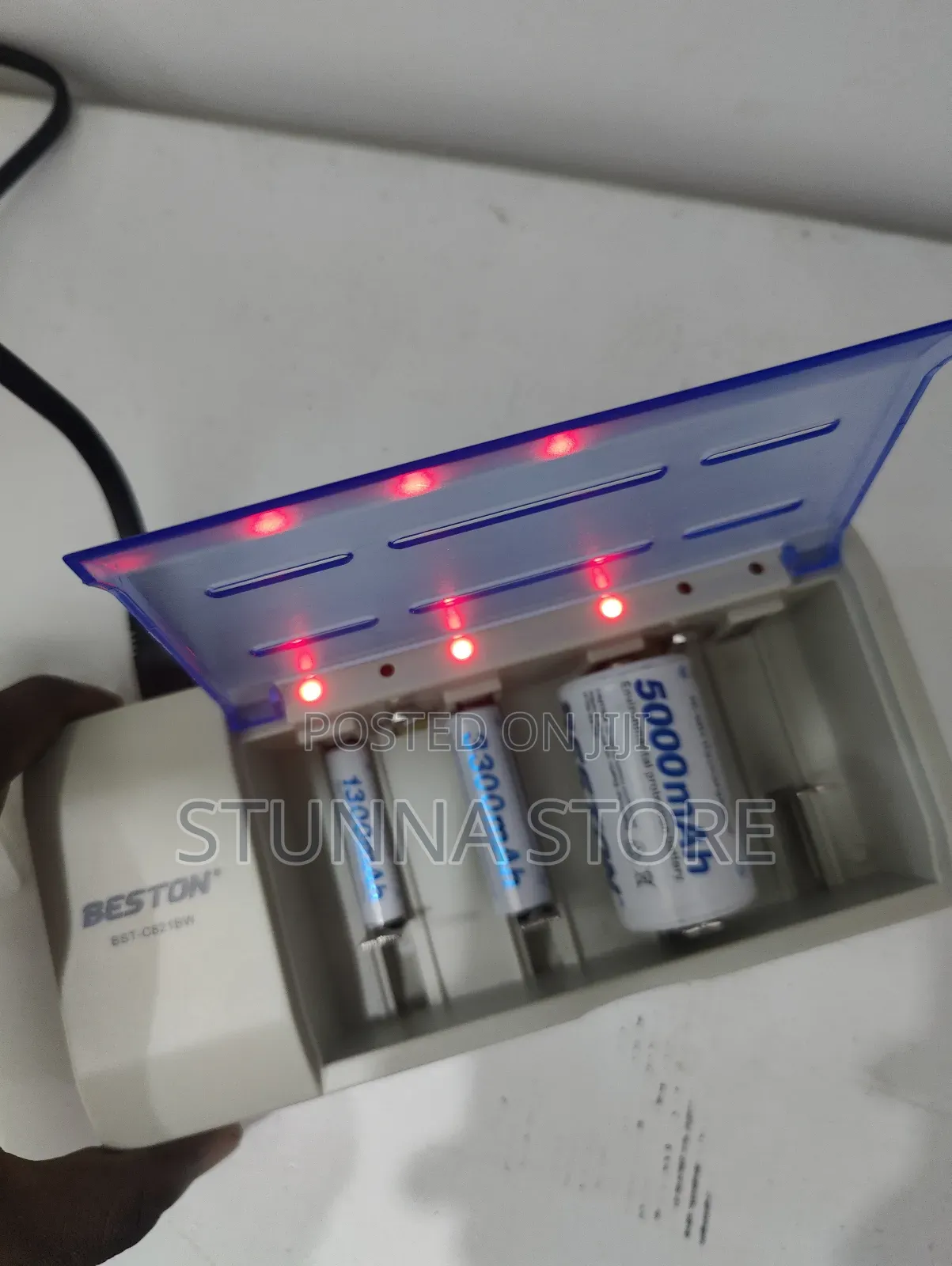 Universal Chargers Za Betri