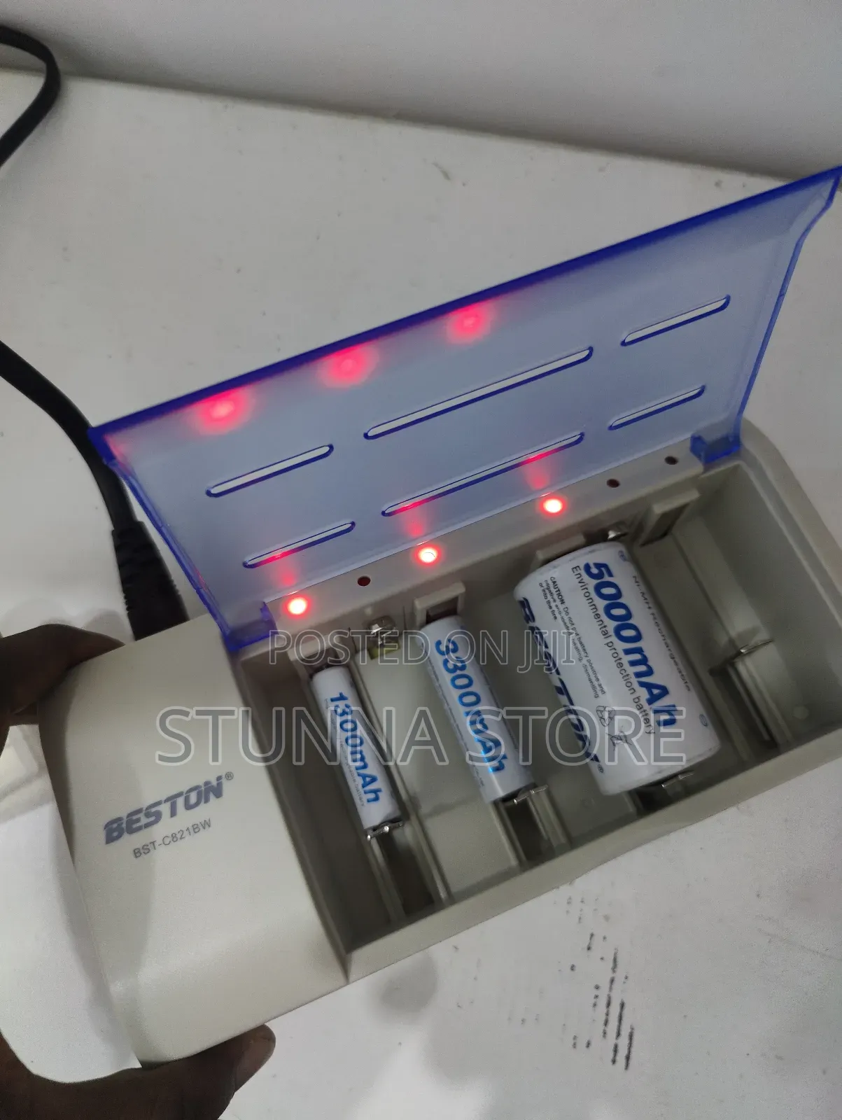 Universal Chargers Za Betri