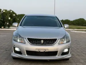 Toyota Crown 2009 Silver
