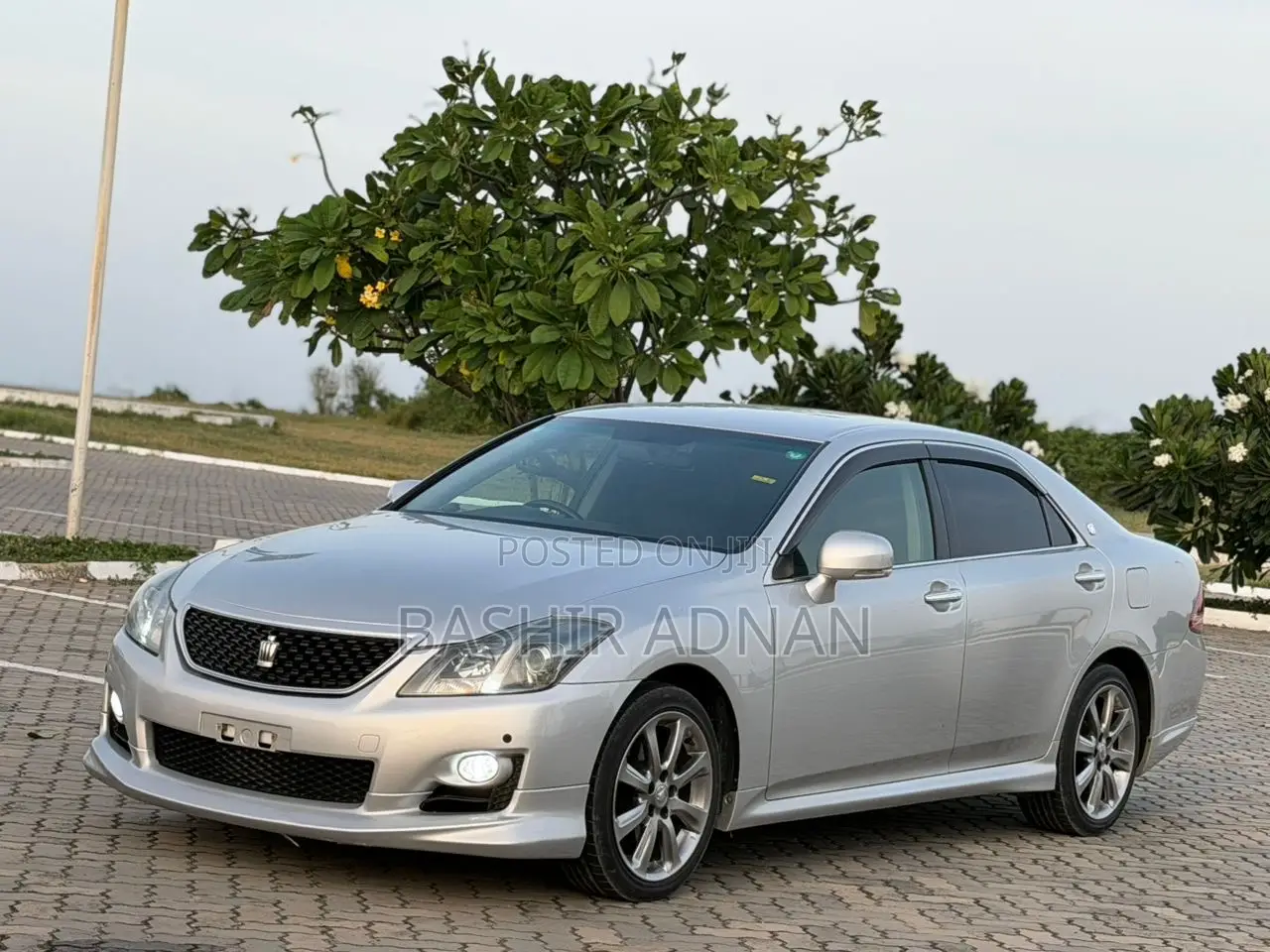 Toyota Crown 2009 Silver
