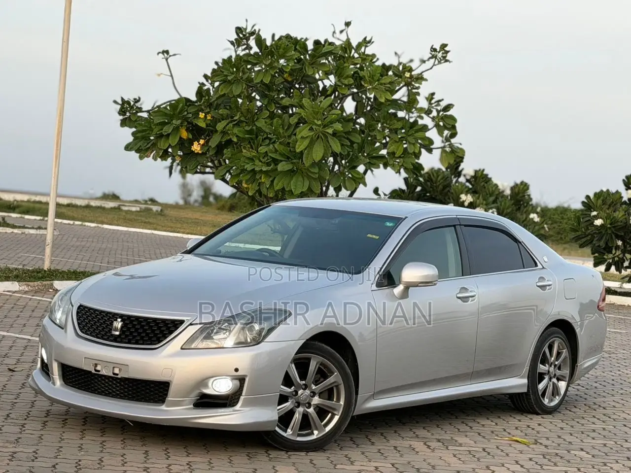 Toyota Crown 2009 Silver