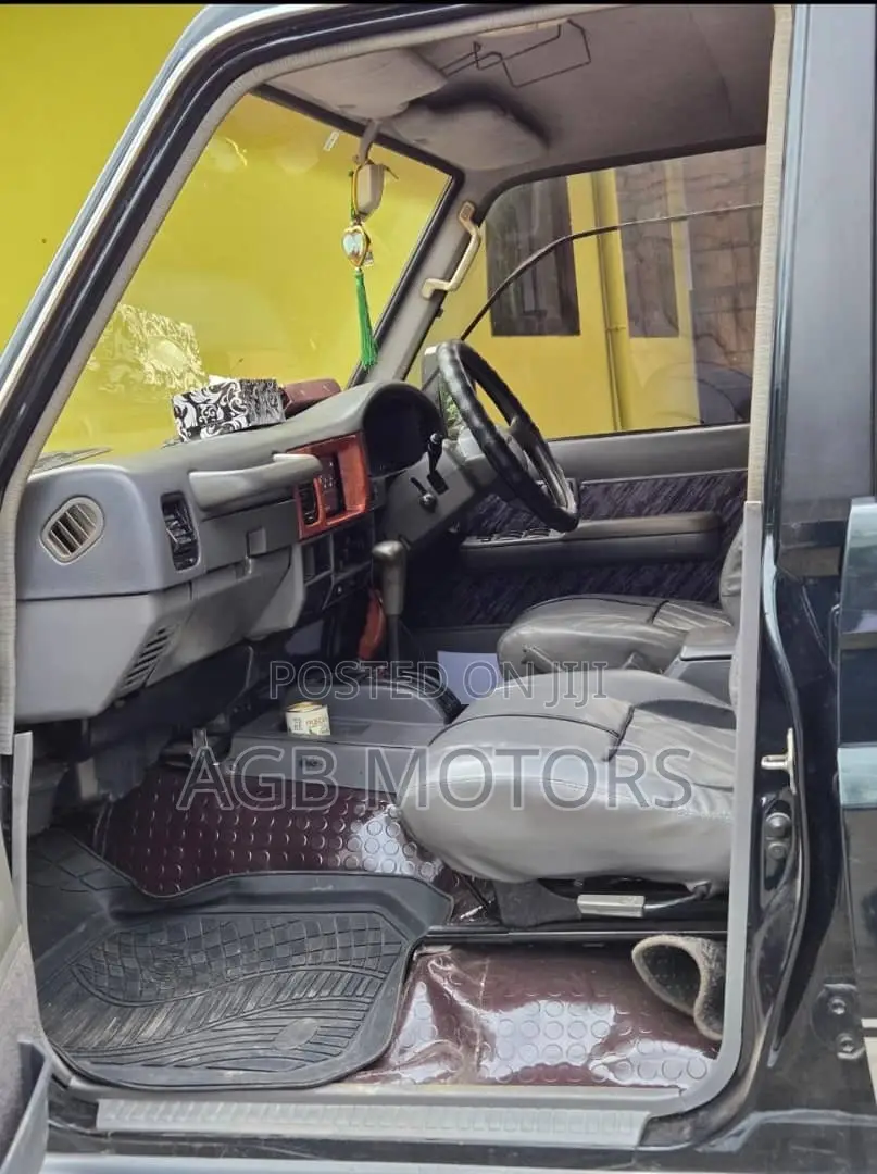 Toyota Land Cruiser Prado 1998 Black