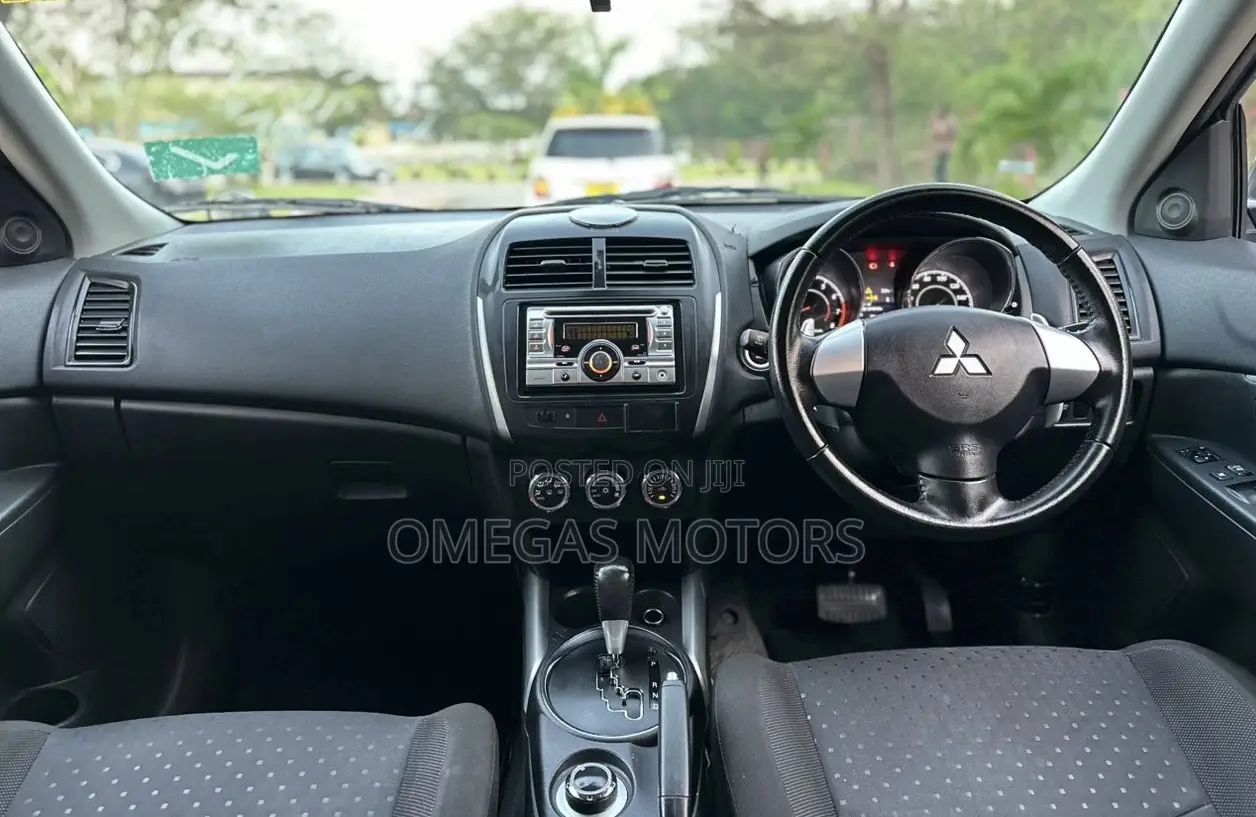 Mitsubishi RVR 2.0 2012 Gray