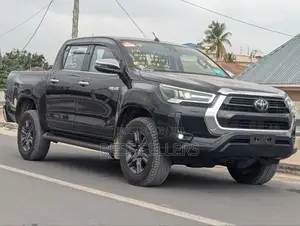 Toyota Hilux 2023 Black