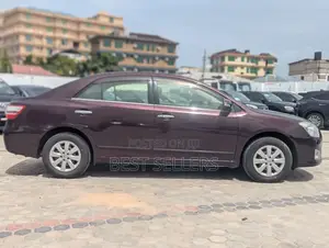 Toyota Premio 1.8 AWD 2013 Maroon