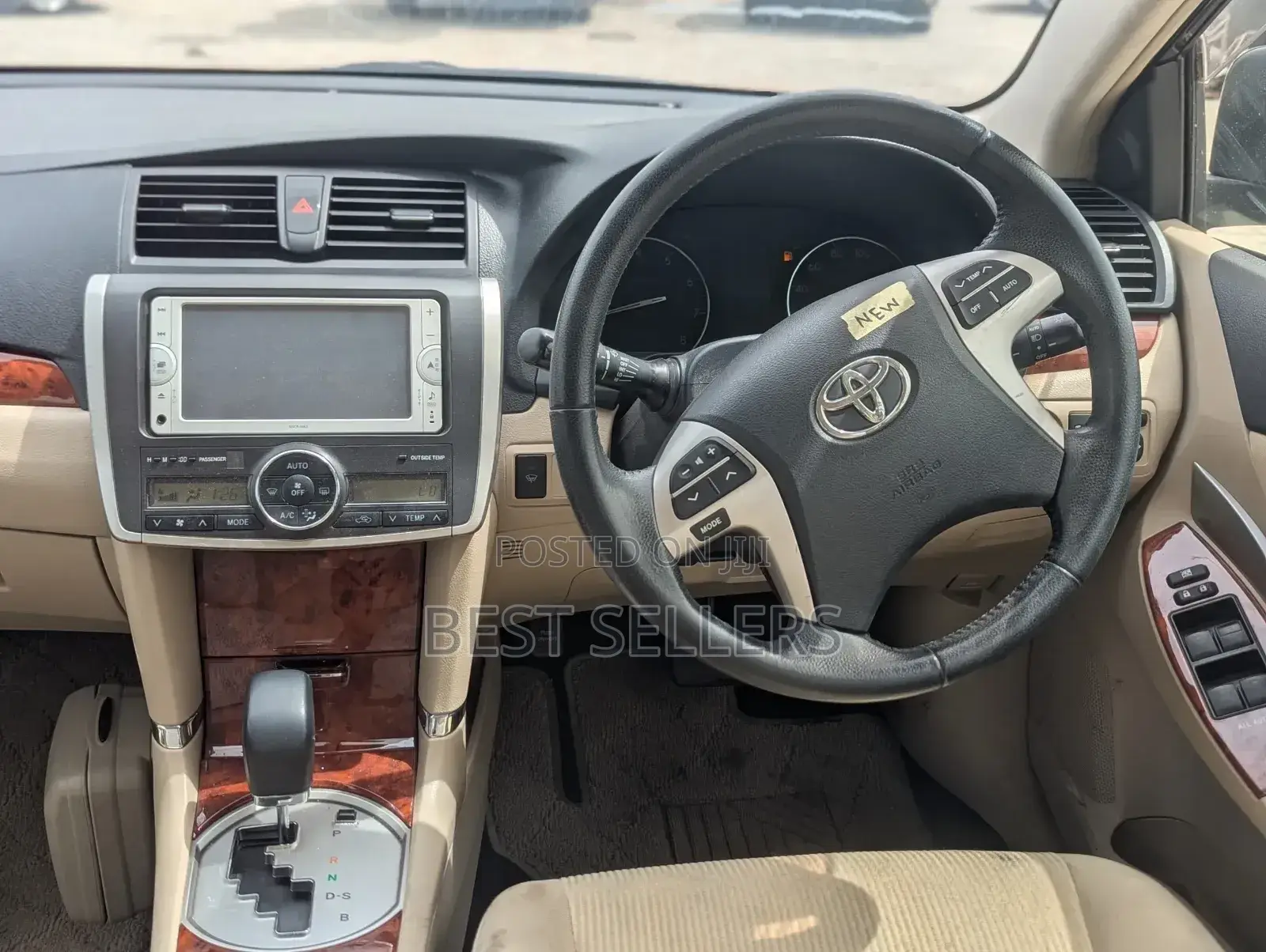 Toyota Premio 1.8 AWD 2013 Maroon