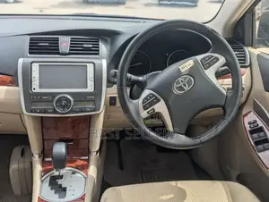 Toyota Premio 1.8 AWD 2013 Maroon