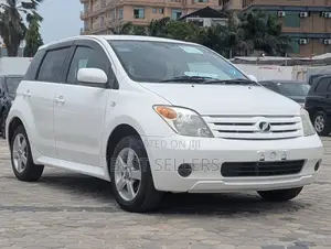 Toyota IST 2005 White