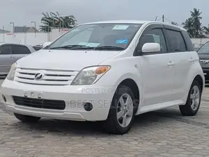 Toyota IST 2005 White
