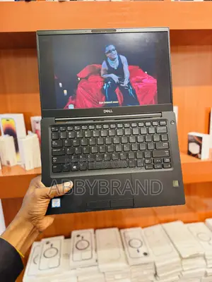 Laptop Dell Latitude 7390 8GB Intel Core I5 SSD 256GB