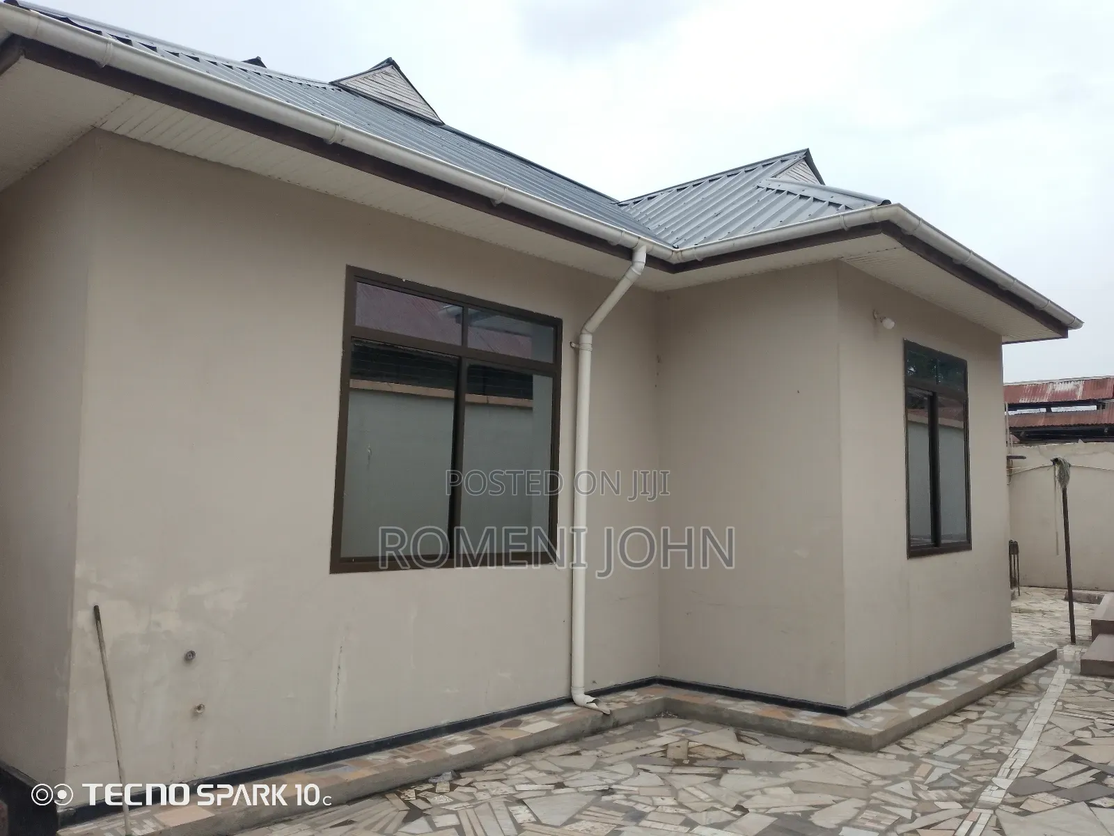 4bdrm Apartment in Tanzania Daresalaam, Ilala for rent