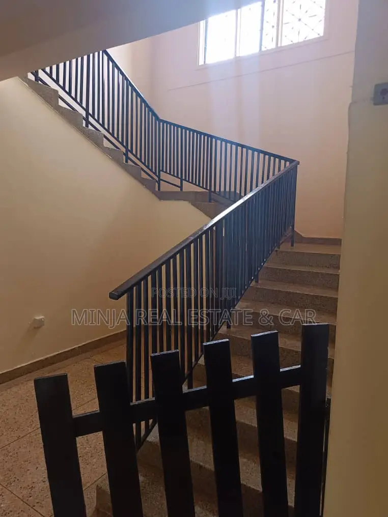 8bdrm House in Masaki for rent