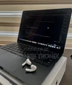 New Laptop Apple MacBook Air 2023 M2 16GB Apple M2 SSD 256GB