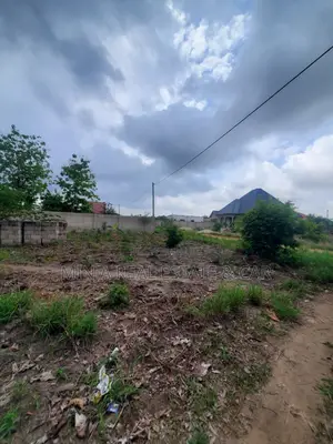 Kiwanja Kinauzwa Madale Msigani