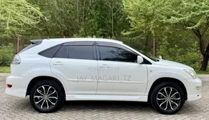 Toyota Harrier 2005 White