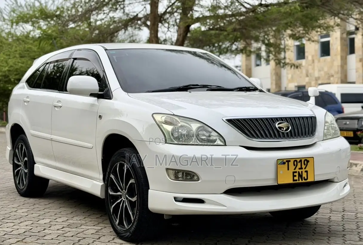 Toyota Harrier 2005 White