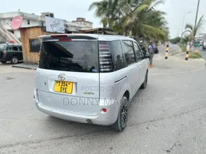 Toyota Sienta 1.5 AWD 2006 Silver
