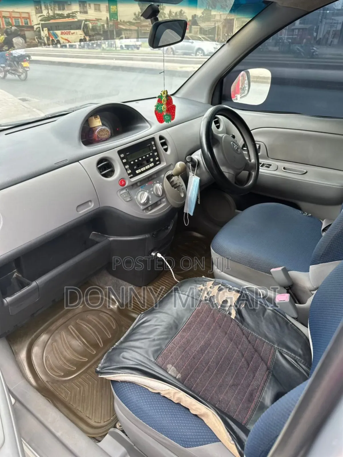 Toyota Sienta 1.5 AWD 2006 Silver