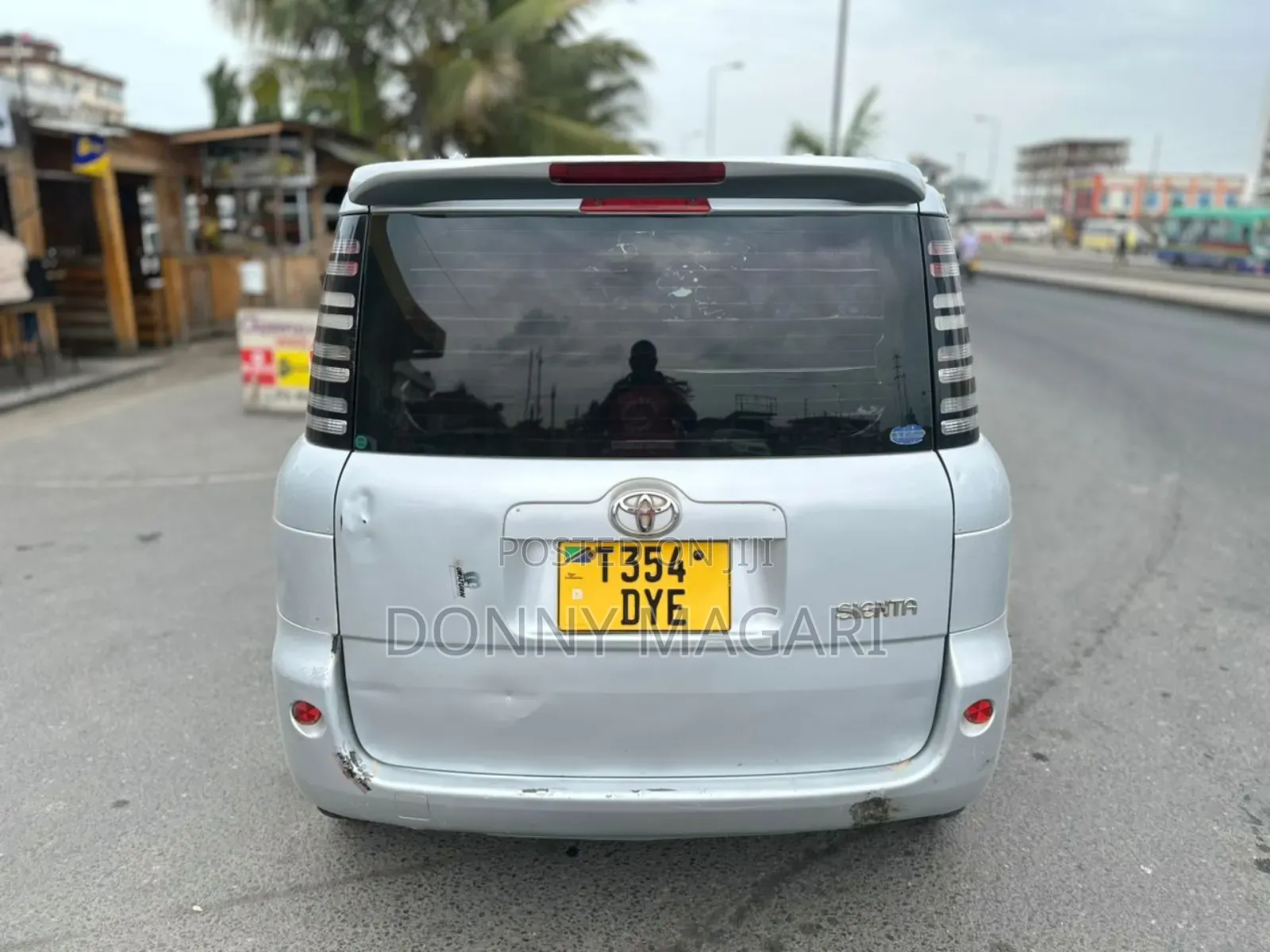 Toyota Sienta 1.5 AWD 2006 Silver