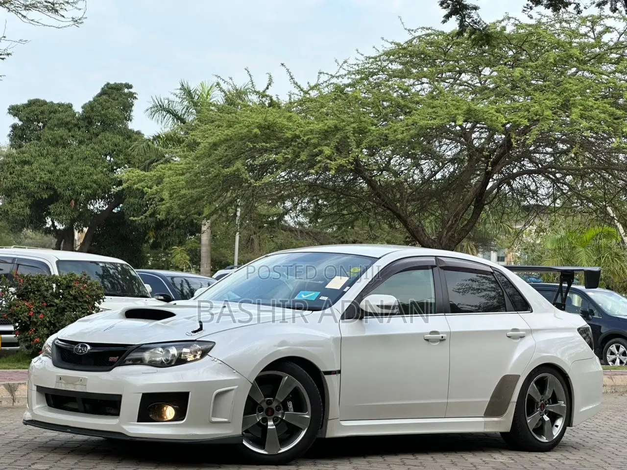 Subaru Impreza WRX STI 2.0 AWD 2010 White