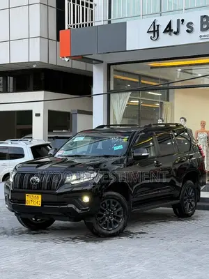 Toyota Land Cruiser Prado 2024 Black