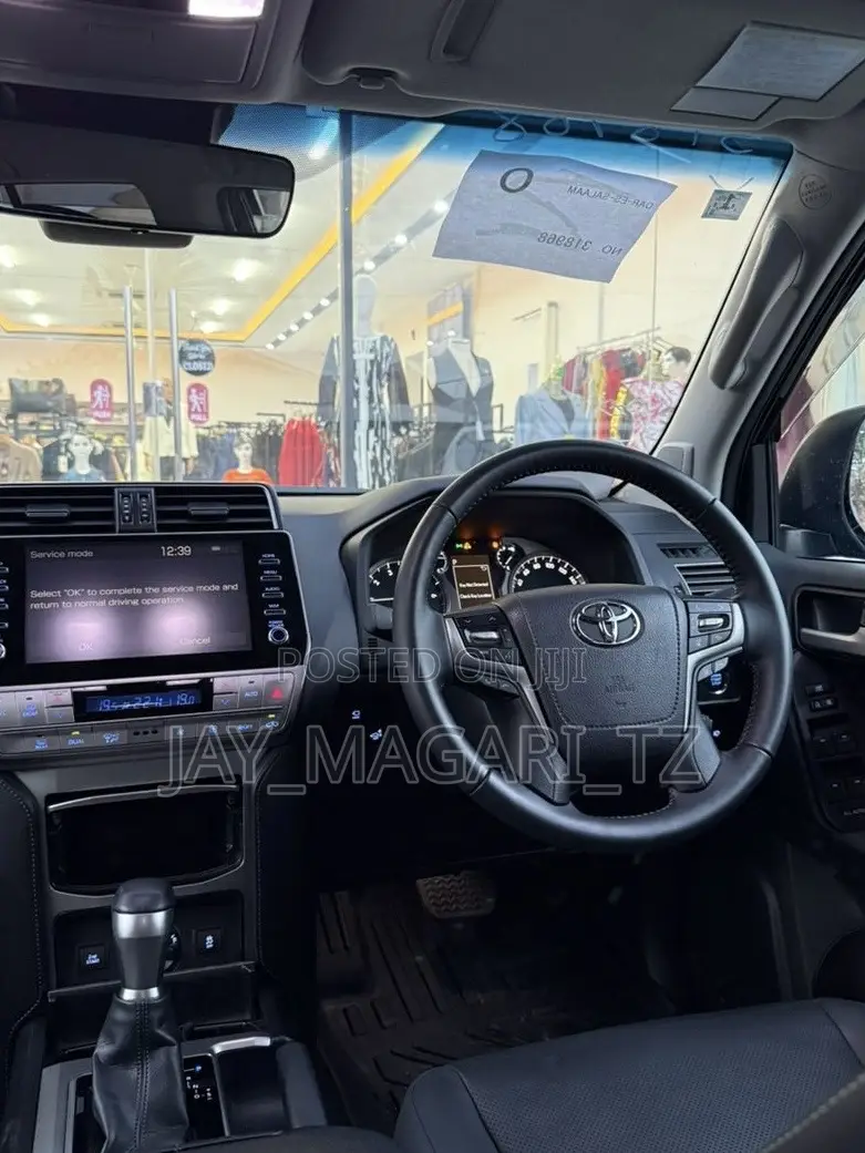 Toyota Land Cruiser Prado 2024 Black