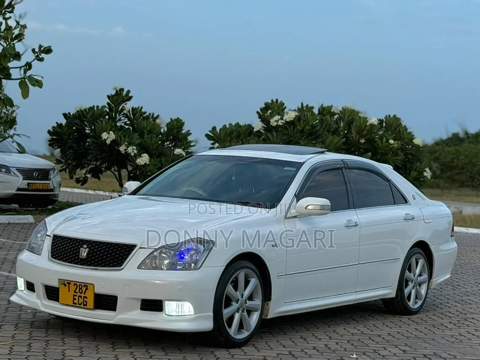 Toyota Crown 2007 White