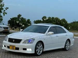 Toyota Crown 2007 White