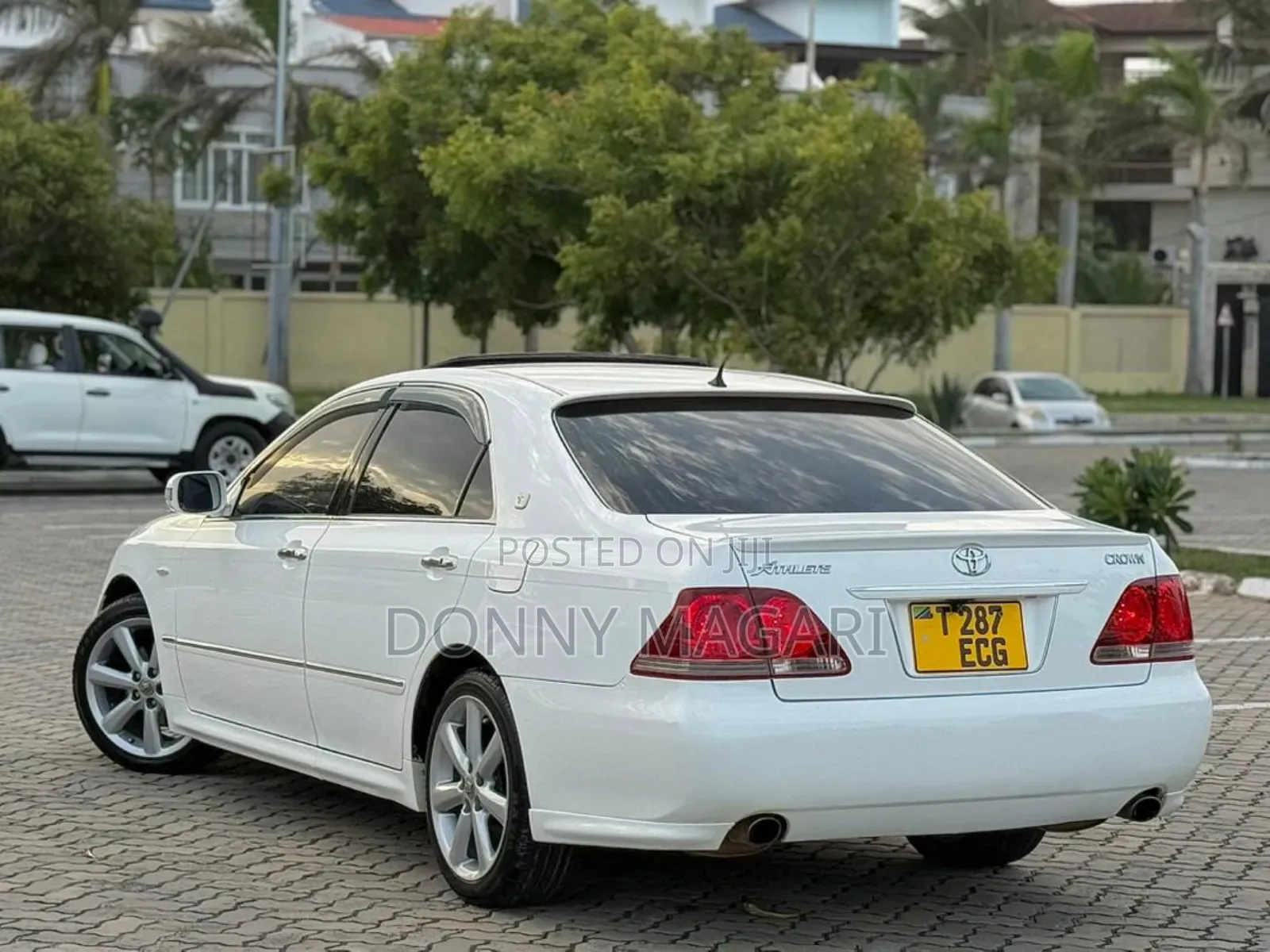 Toyota Crown 2007 White