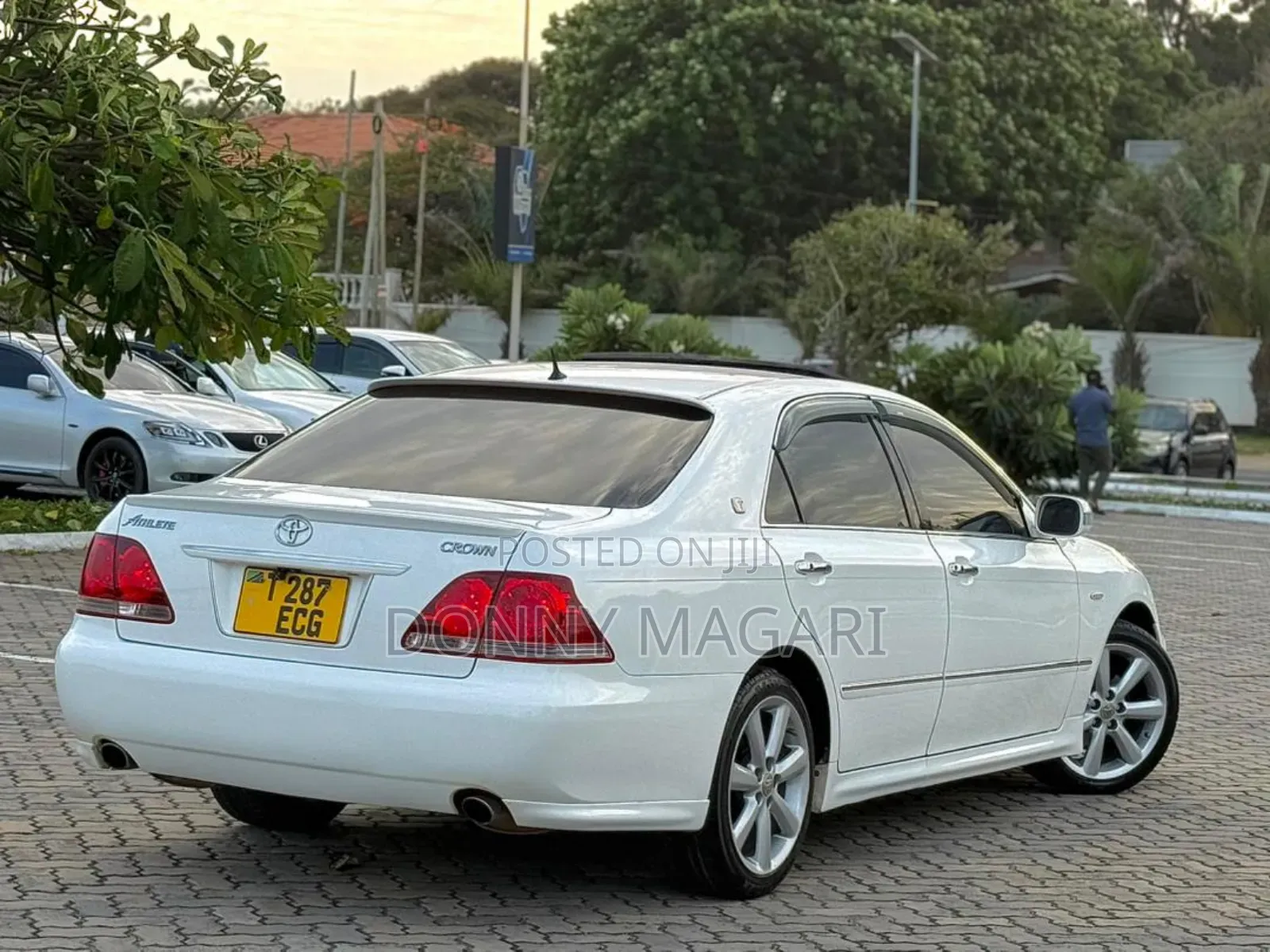 Toyota Crown 2007 White
