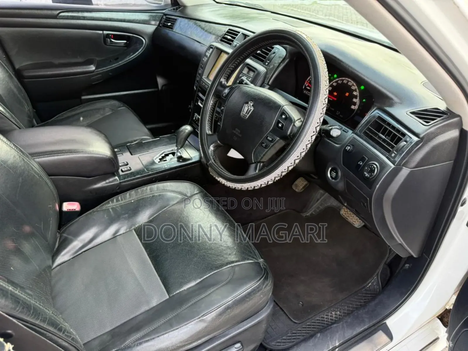 Toyota Crown 2007 White
