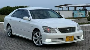 Toyota Crown 2006 White