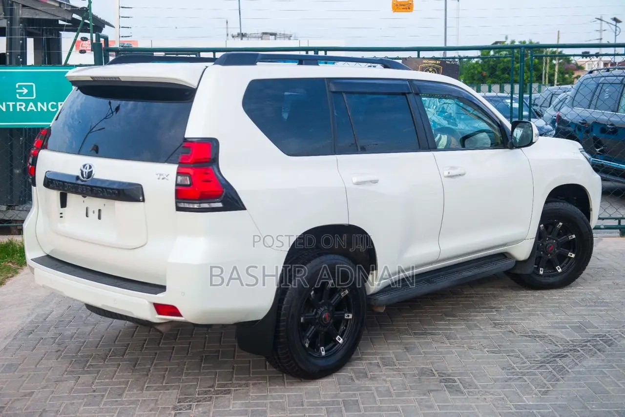Toyota Land Cruiser Prado 2.8 2019 Pearl