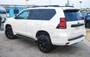 Toyota Land Cruiser Prado 2.8 2019 Pearl