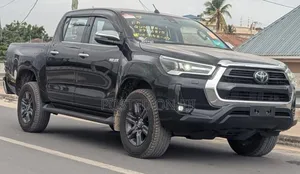 Toyota Hilux 2023 Black