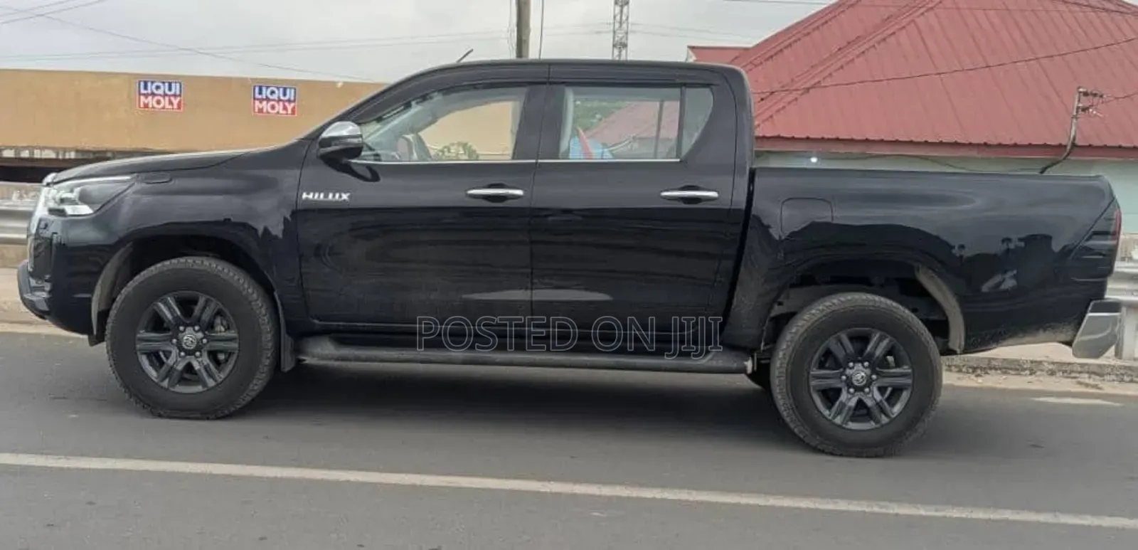 Toyota Hilux 2023 Black