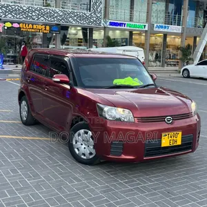 Toyota Corolla Rumion Hatchback 1.5 FWD 2010 Maroon