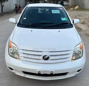 Toyota IST 2006 White