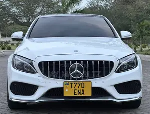 Mercedes-Benz C200 2014 White