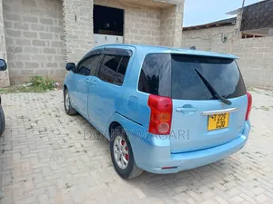 Toyota Raum 1.5 AWD 2006 Blue