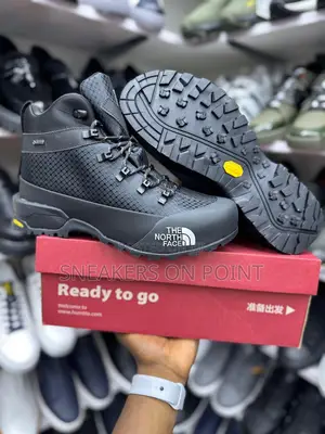 This Is a Pair of the North Face Glenclyffe Low Gore-Tex Boots