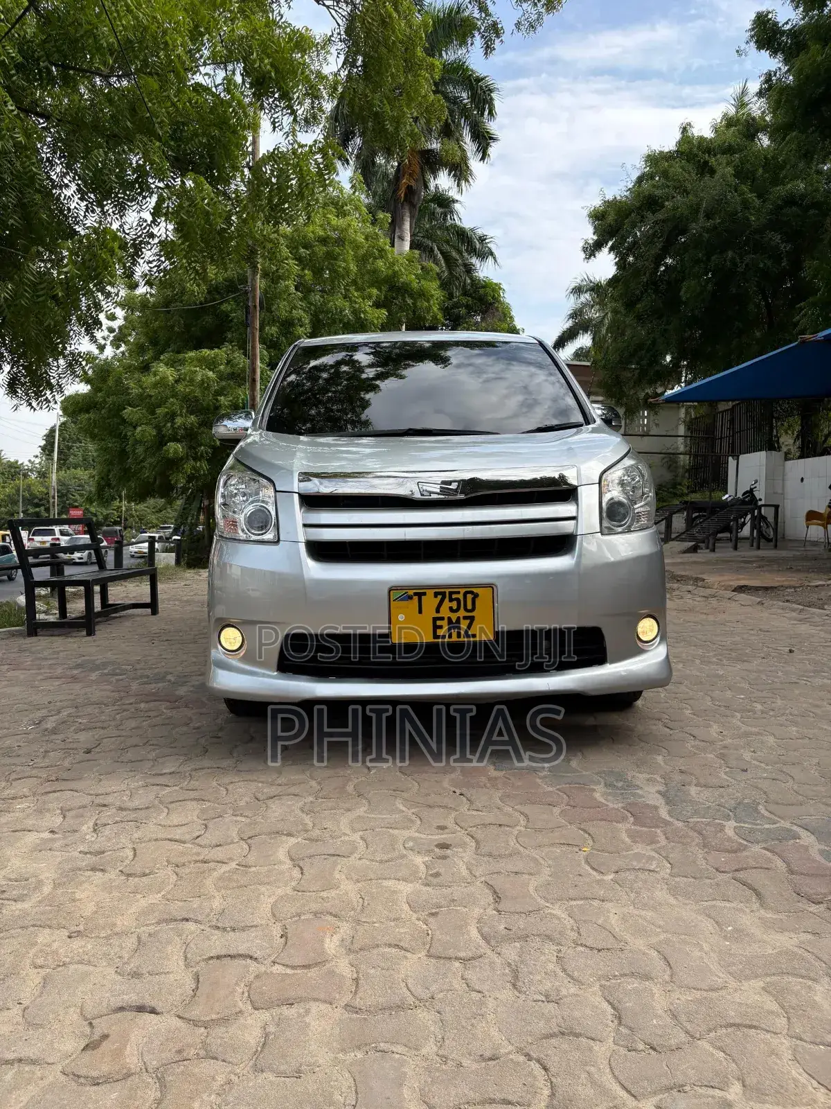 Toyota Noah 2008 Silver
