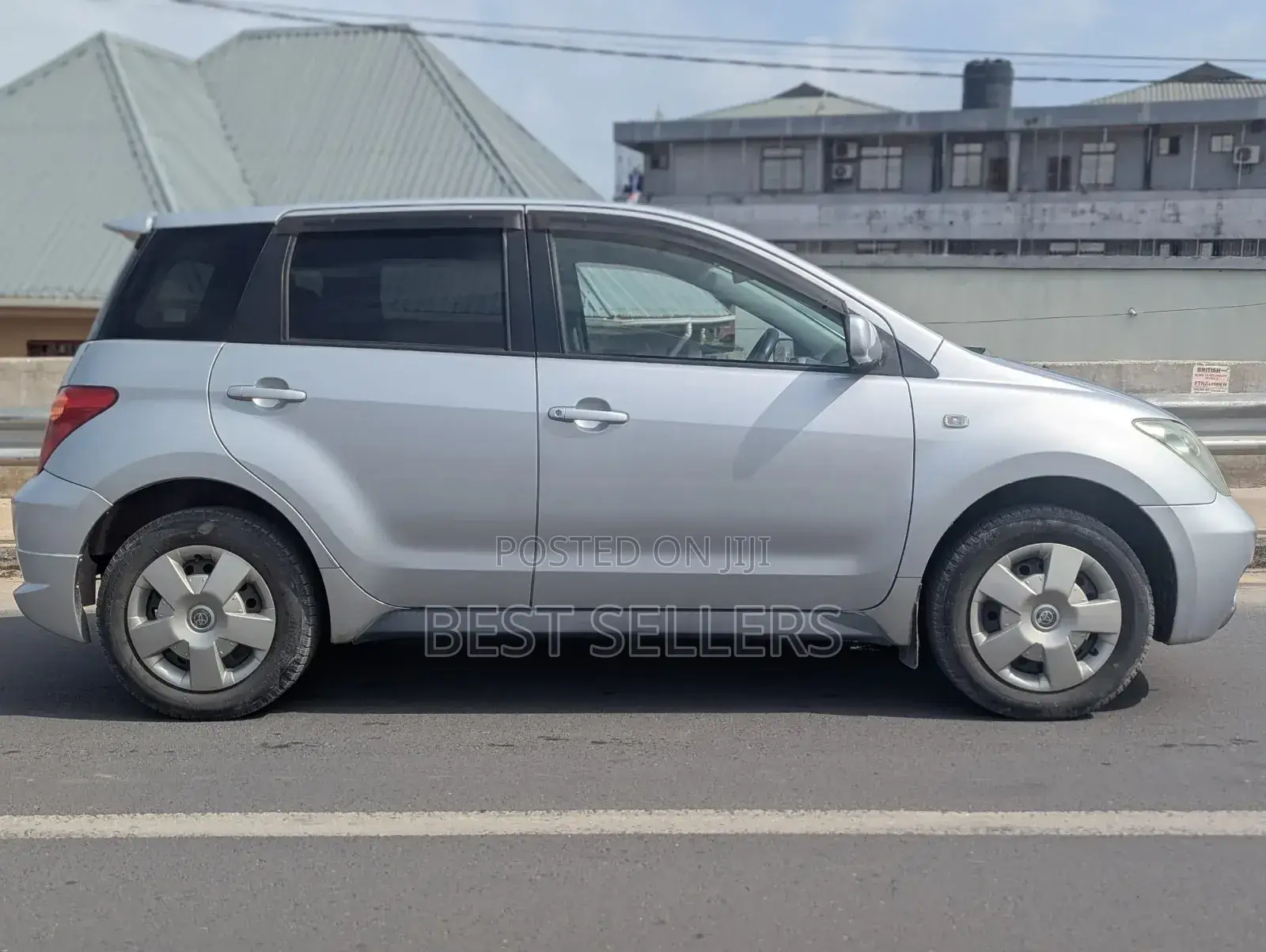Toyota IST 2004 Silver