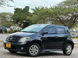 Toyota IST 2005 Black