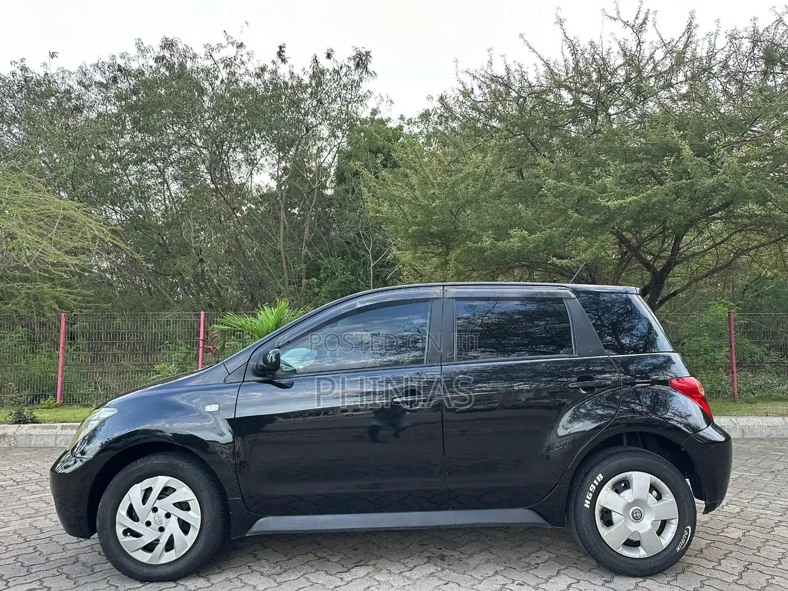 Toyota IST 2005 Black