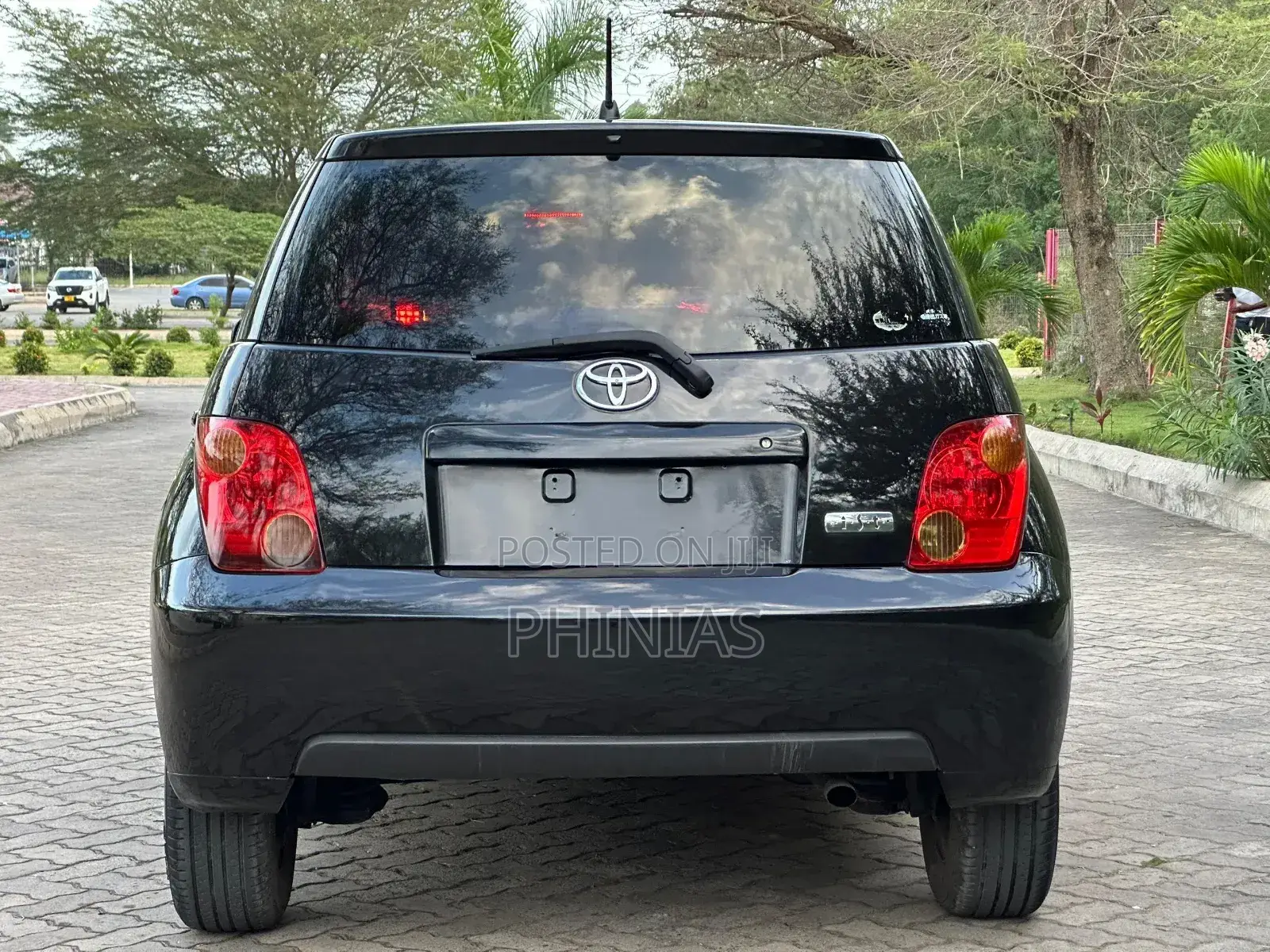 Toyota IST 2005 Black