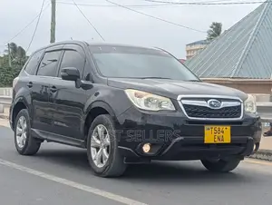 Subaru Forester 2.0XT Touring 4dr SUV AWD (2.0L 4cyl Turbo CVT) 2014 Black