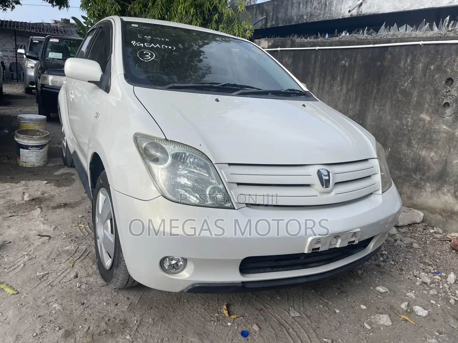 Toyota IST 2004 White
