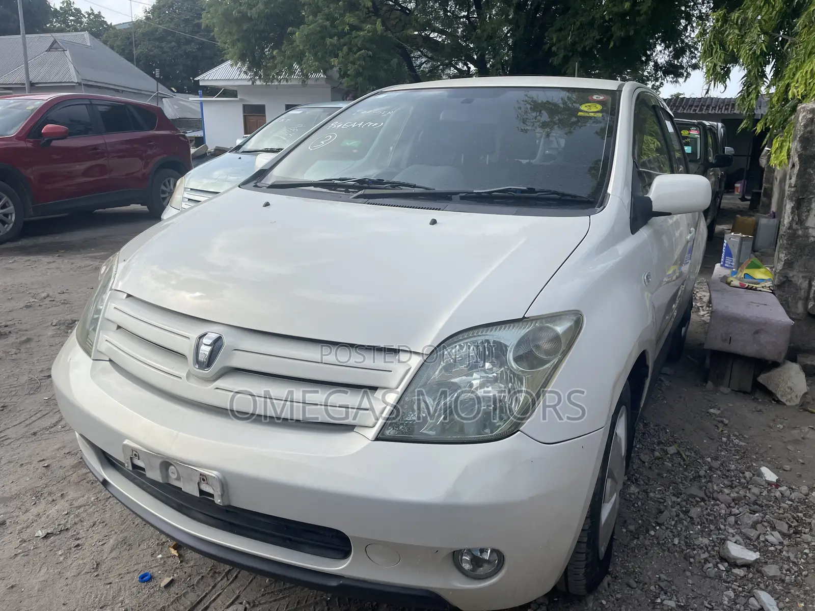 Toyota IST 2004 White