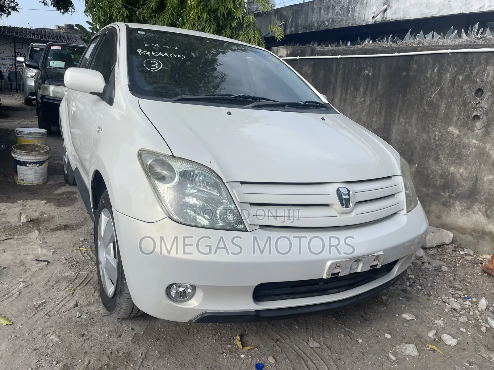 Toyota IST 2004 White